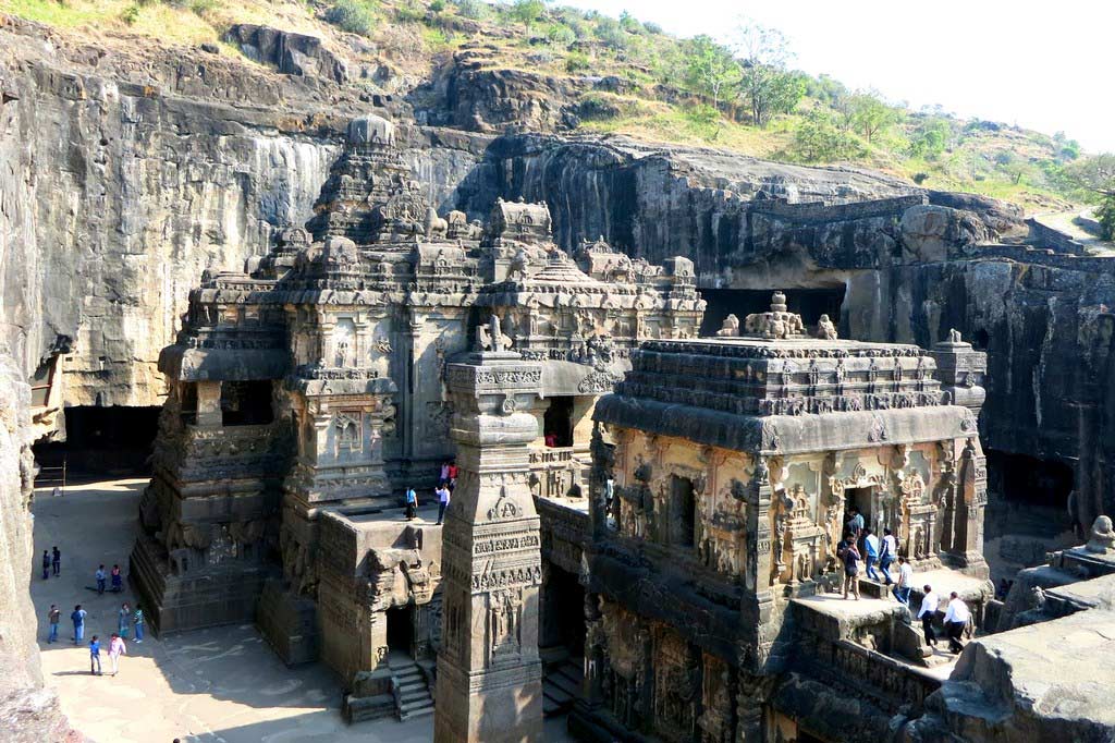 Пещеры Эллоры Пещеры Эллоры в Индии