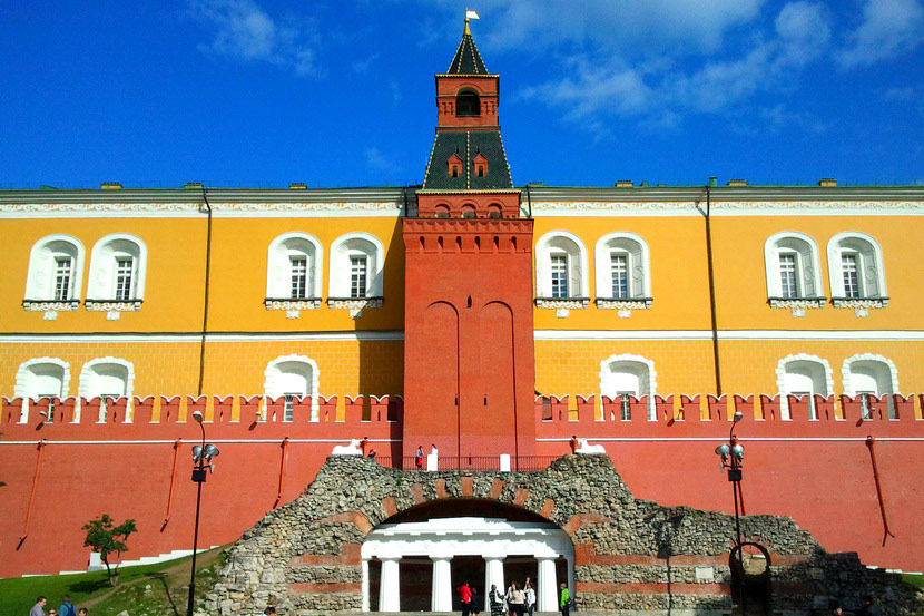 Средняя Арсенальная (Граненая) башня Московского Кремля