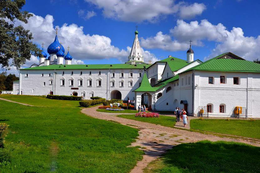 Архиерейские палаты с трапезной епископской церковью